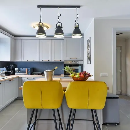 Re With Pool And ヴィラ Slivnica