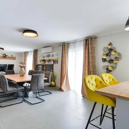 Re With Pool And ヴィラ